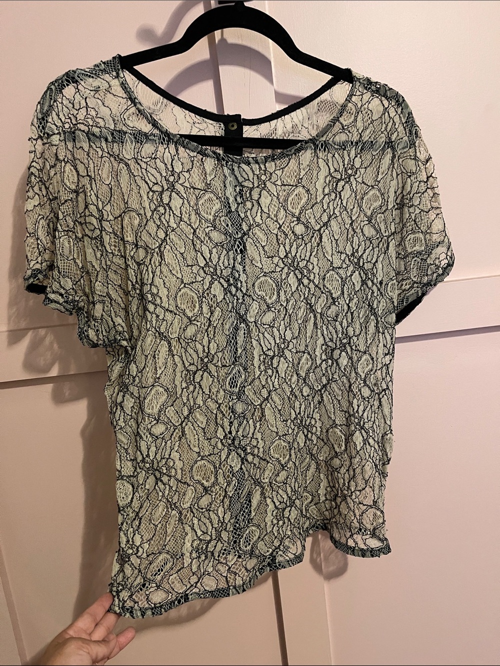 Vintage Women’s Lace Short Sleeve Top